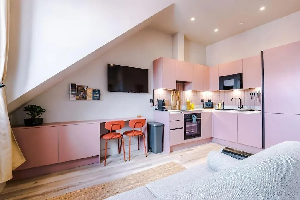 City Centre Apartment Free Parking And Luxury Finishes Chester United Kingdom