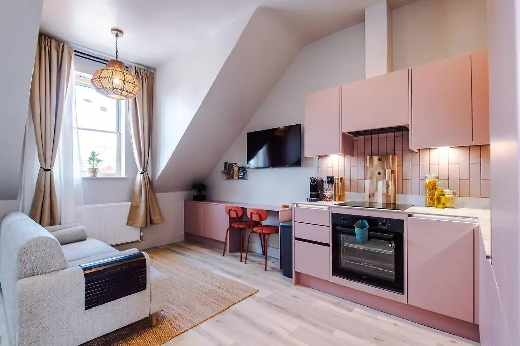 City Centre Apartment Free Parking And Luxury Finishes Chester United Kingdom