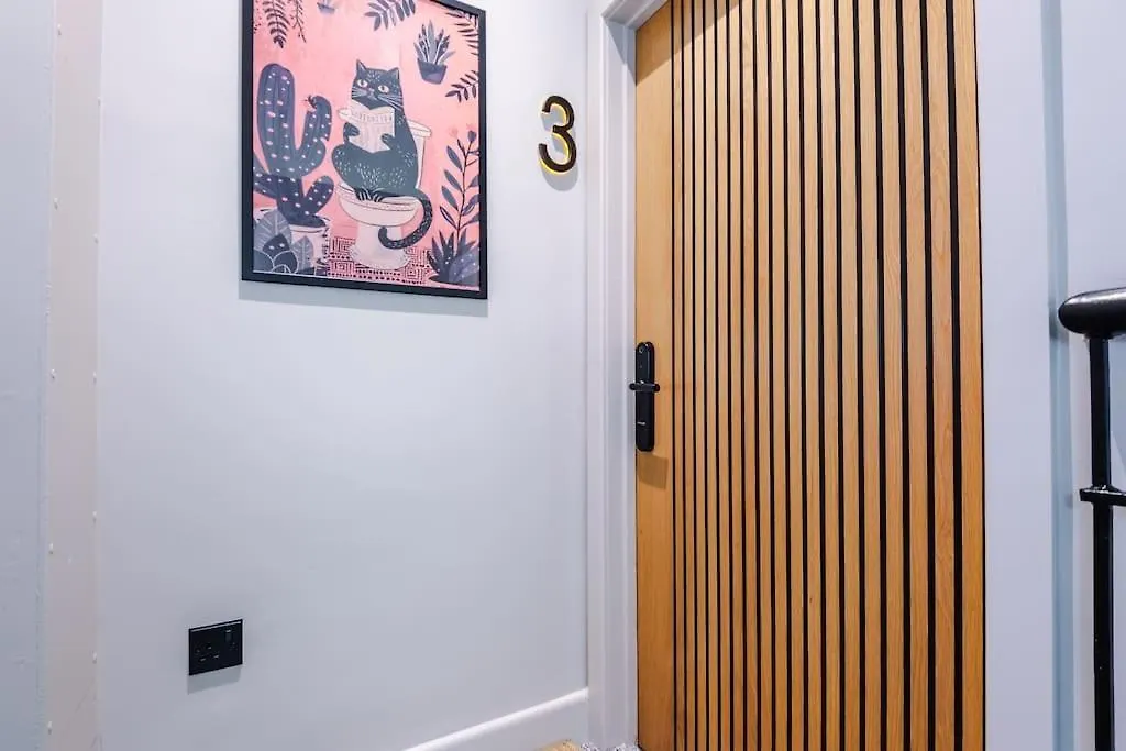 City Centre Apartment Free Parking And Luxury Finishes Chester